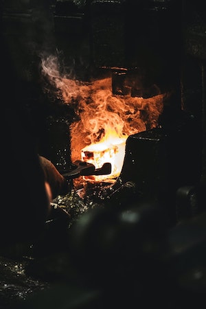 Tongs in Fire by C D X on Unsplash